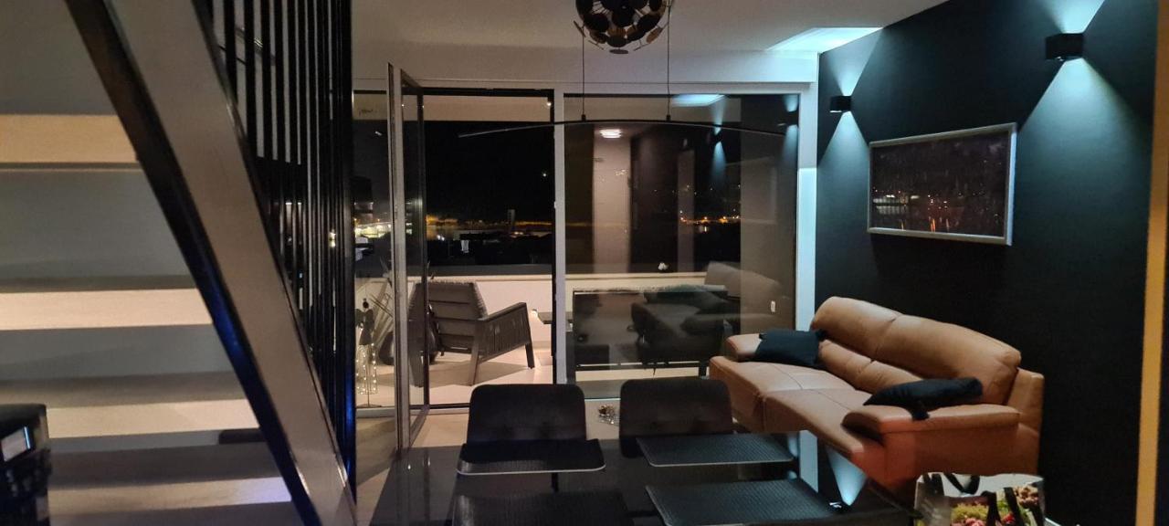 Penthouse Apartman Marcelina In Trogir Exteriör bild