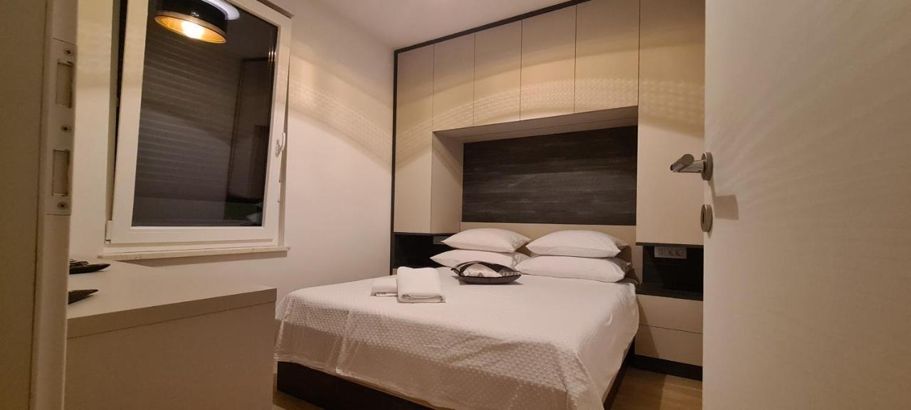 Penthouse Apartman Marcelina In Trogir Exteriör bild